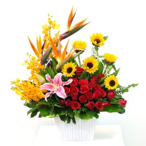 Bright Mixed Arrangement